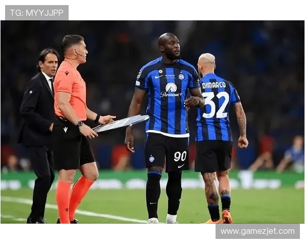 B费 vs 罗德里：中场控场能力与战术作用差异